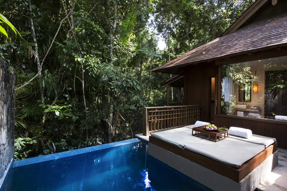 Pool villa